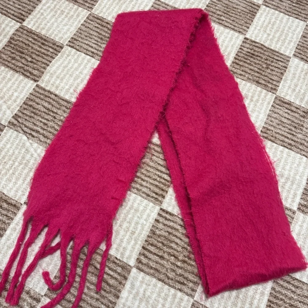Anthropologie Bonnie Wrap Scarf Pink Fuzzy Soft
